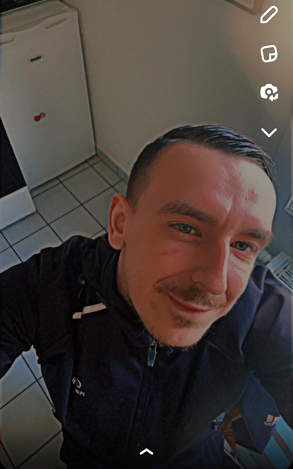 Profil de Messon, 28 ans, Rencontre Gay France à Crédin
