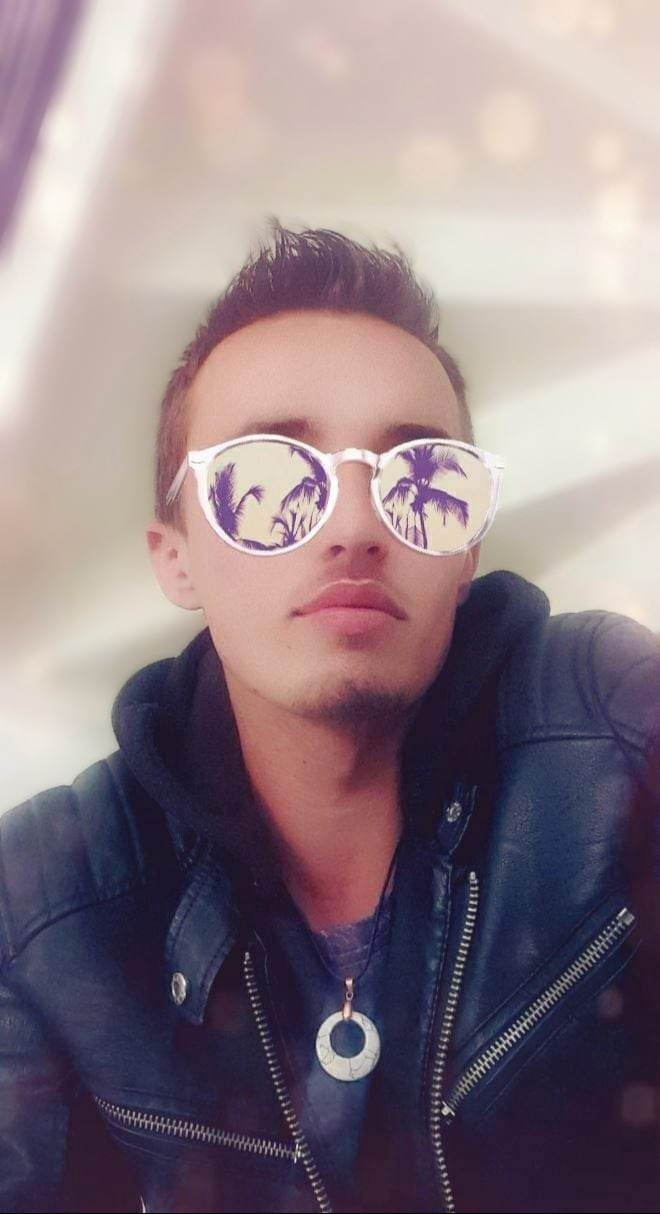 Profil de Yannis, 26 ans, Rencontre Gay France à Cherves-Châtelars
