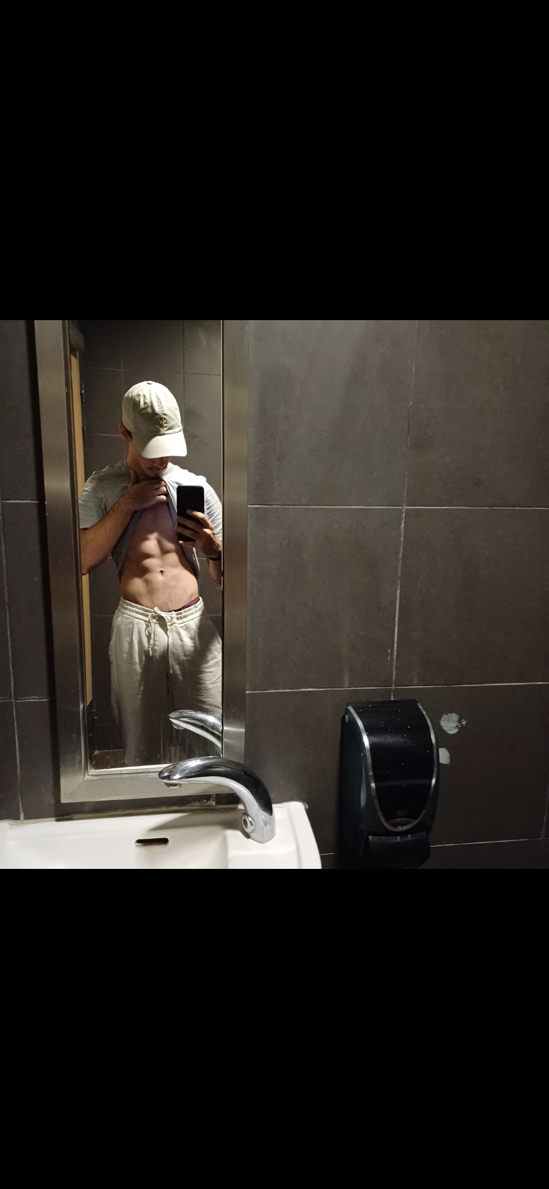 Profil de Solane, 21 ans, Rencontre Gay France à Béruges
