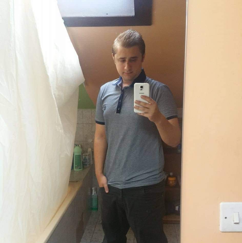 Profil de Charles-victor, 32 ans, Rencontre Gay France à Maubec