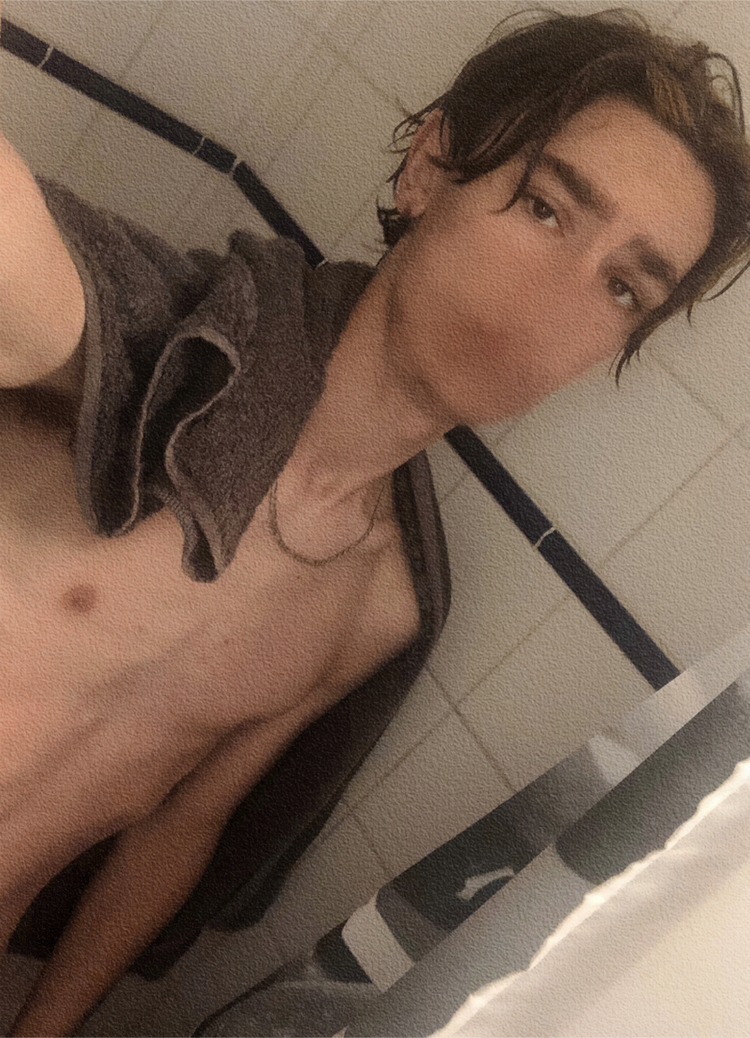 Profil de Jacqui, 19 ans, Rencontre Gay France à Belloy-Saint-Léonard