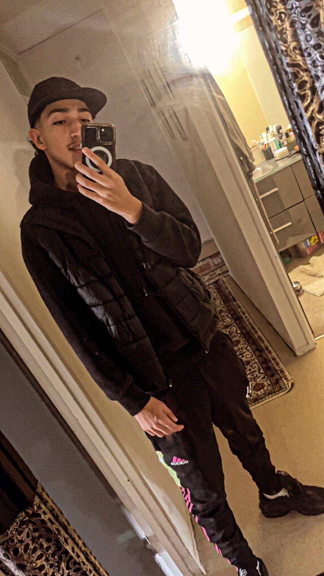 Profil de Hafid, 21 ans, Rencontre Gay France à Boran-sur-Oise
