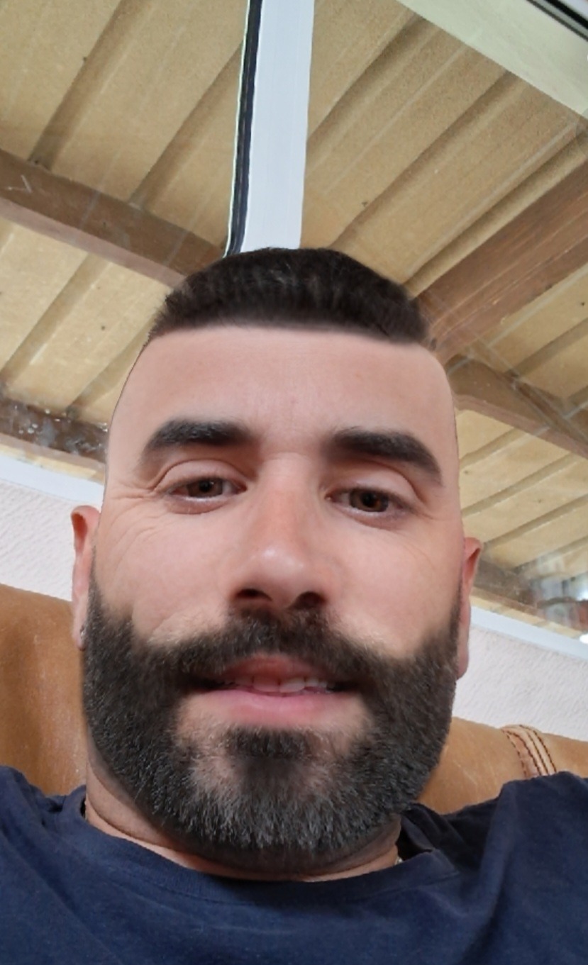 Profil de Reyan, 39 ans, Rencontre Gay France à Beugneux