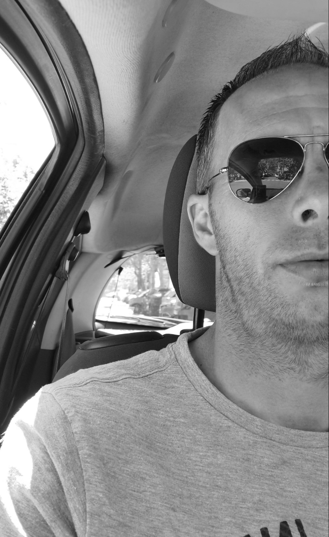 Profil de Rwan, 39 ans, Rencontre Gay France à LaQueue-les-Yvelines