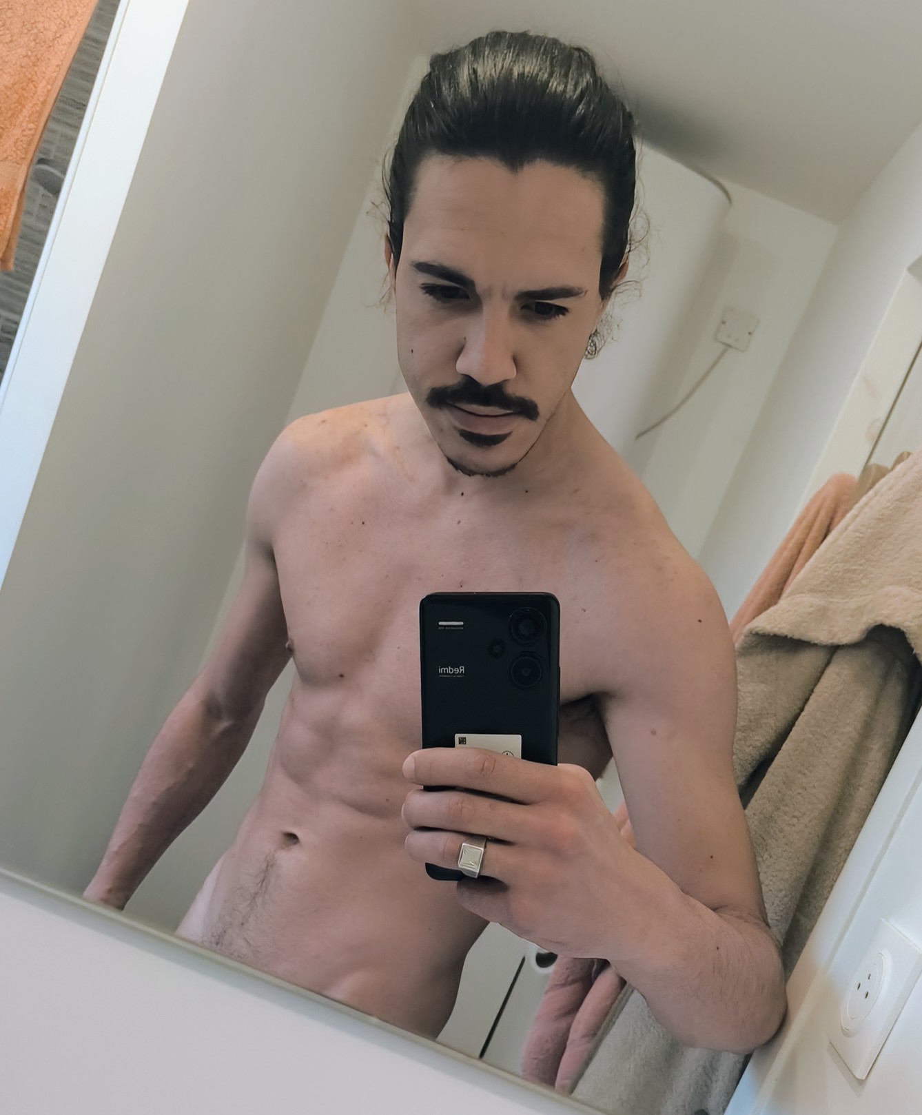 Profil de Lawrence, 30 ans, Rencontre Gay France à Milly-la-Forêt