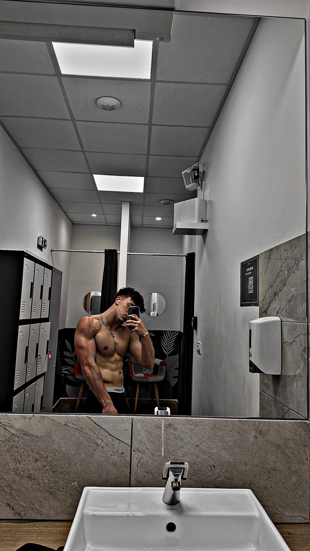 Profil de Hippolite, 19 ans, Rencontre Gay France à Luzenac