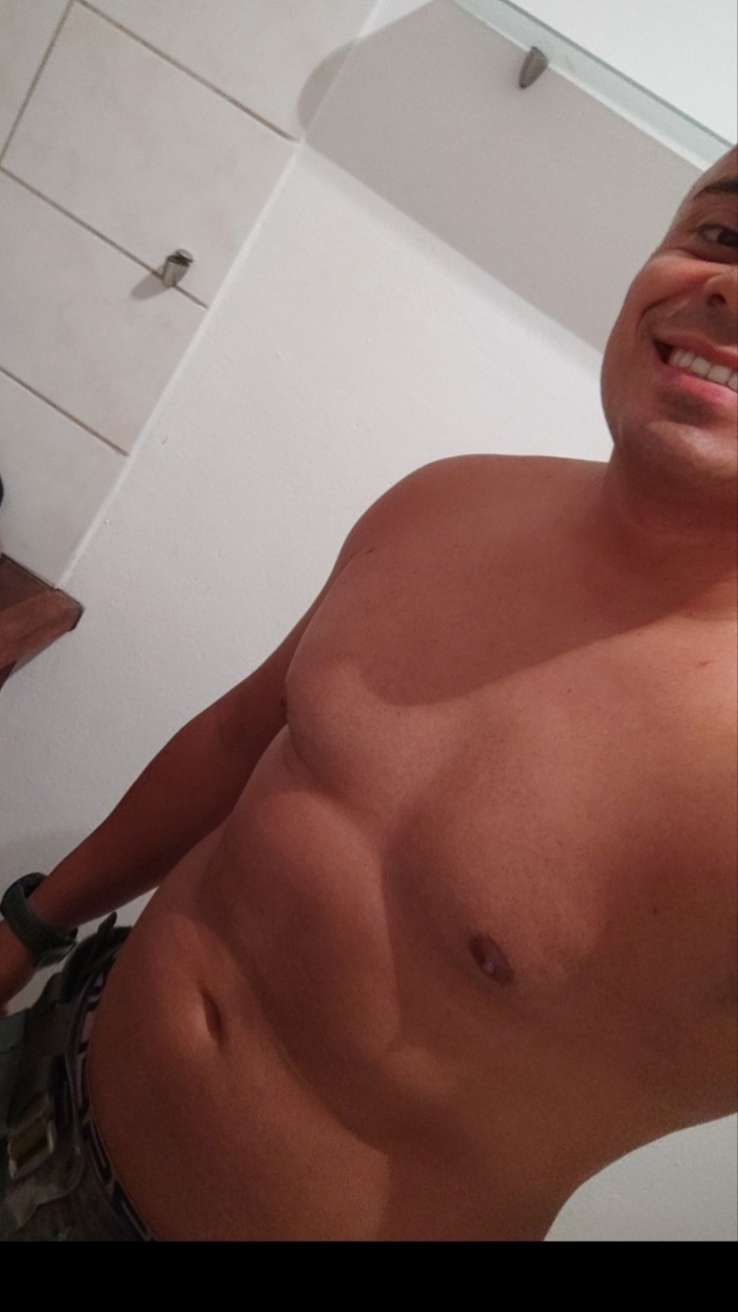Profil de Aimen, 31 ans, Rencontre Gay France à Bordères-sur-l'Échez