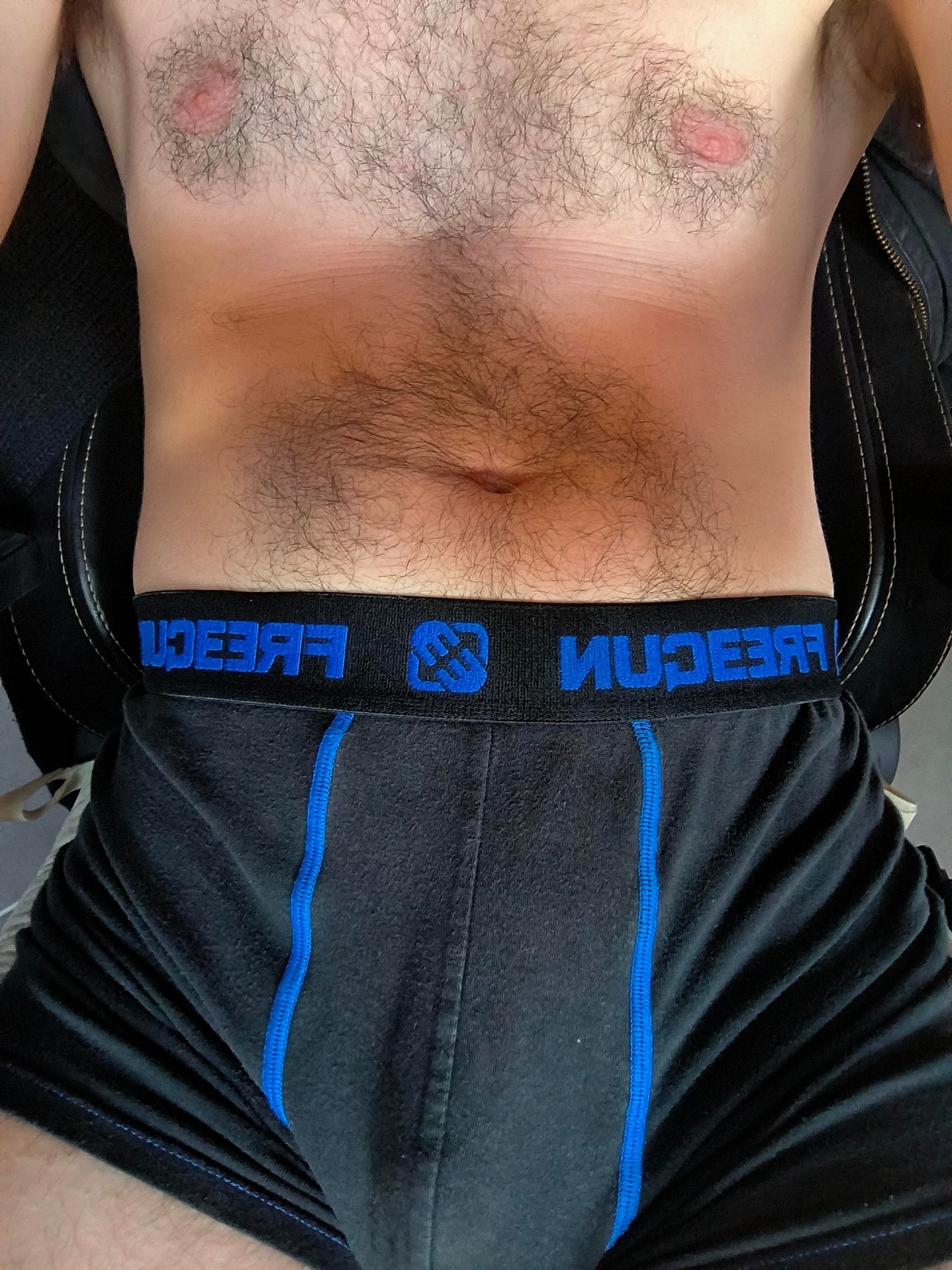 Profil de Georges-henry, 40 ans, Rencontre Gay France à LaChapelle-sur-Erdre