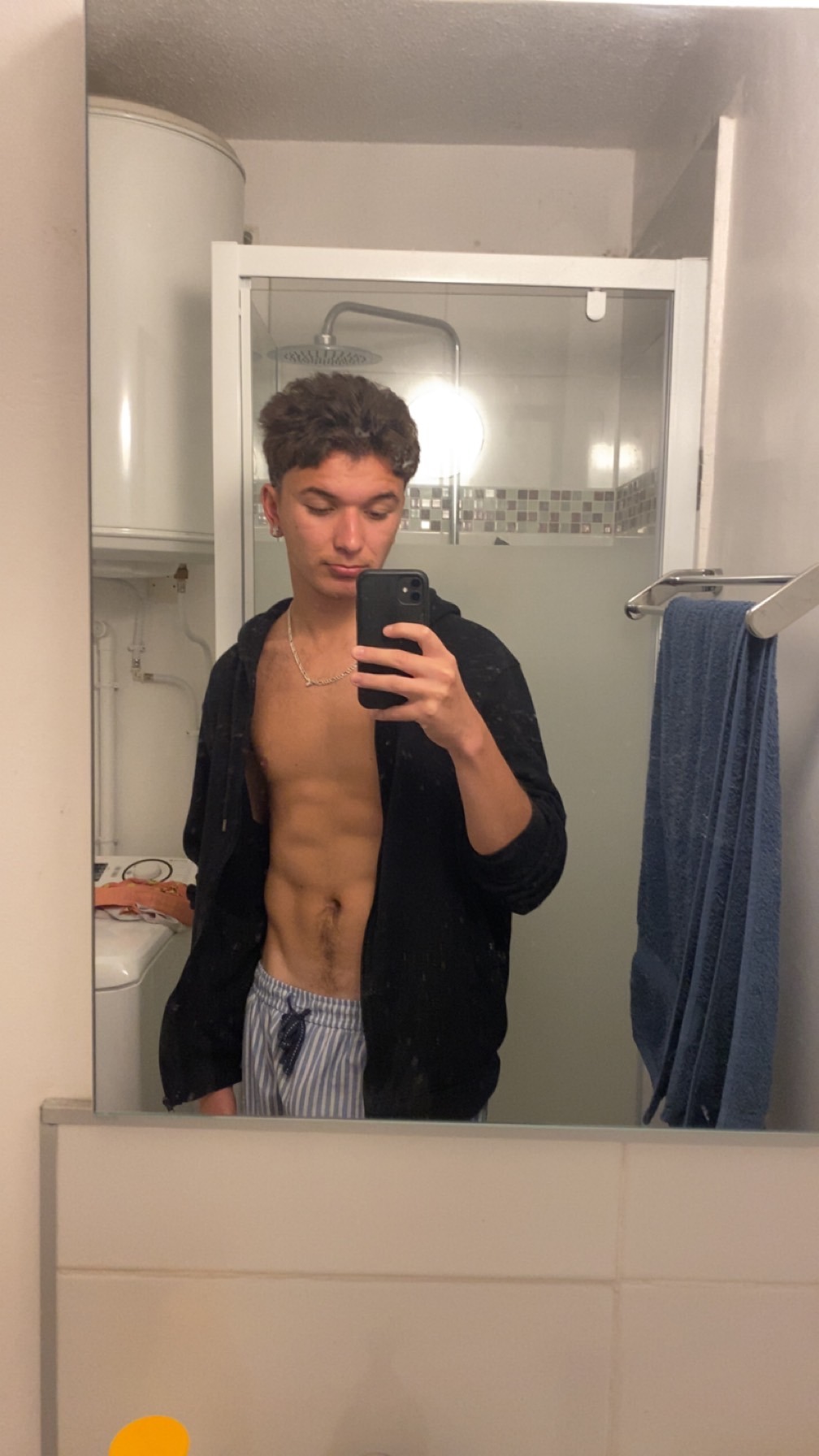 Profil de Avy, 25 ans, Rencontre Gay France à Boitron