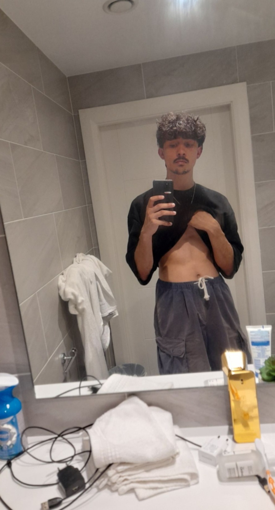 Profil de Eustache, 21 ans, Rencontre Gay France à Chéry