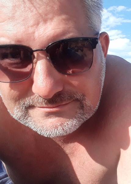 Profil de Ivane, 51 ans, Rencontre Gay France à Juignac