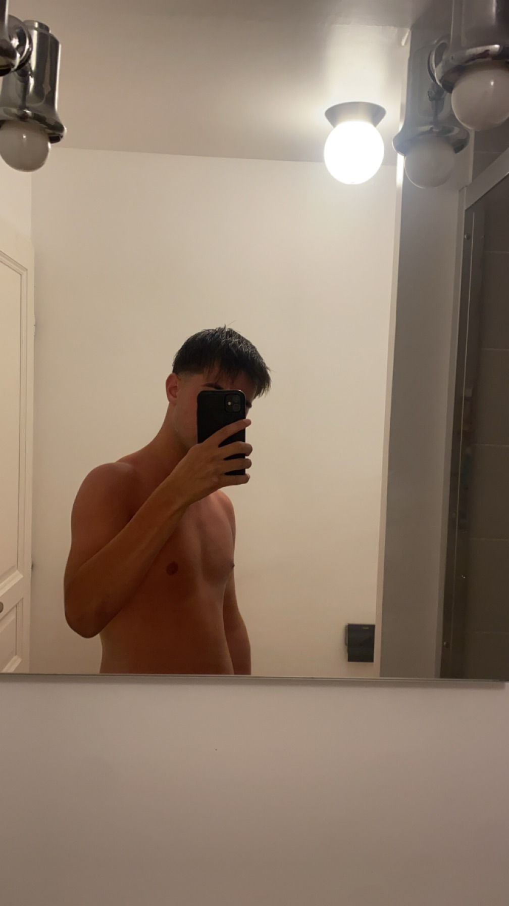 Profil de Pierre-christophe, 19 ans, Rencontre Gay France à Colomieu