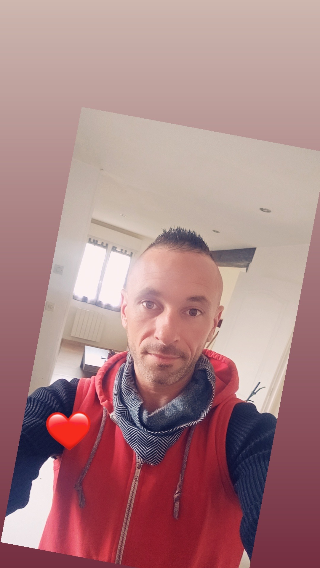 Profil de Cléo, 37 ans, Rencontre Gay France à Sainte-Marie-de-Ré