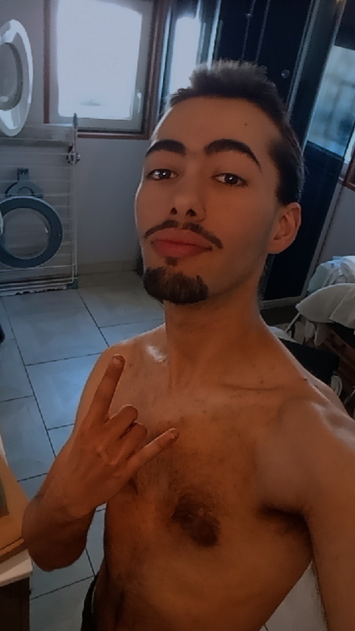Profil de Stann, 24 ans, Rencontre Gay France à Colomieu