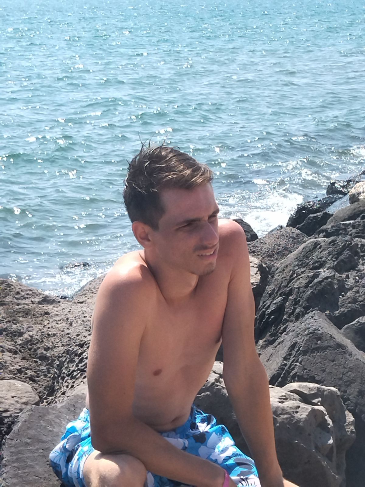 Profil de Sahid, 20 ans, Rencontre Gay France à Arbent