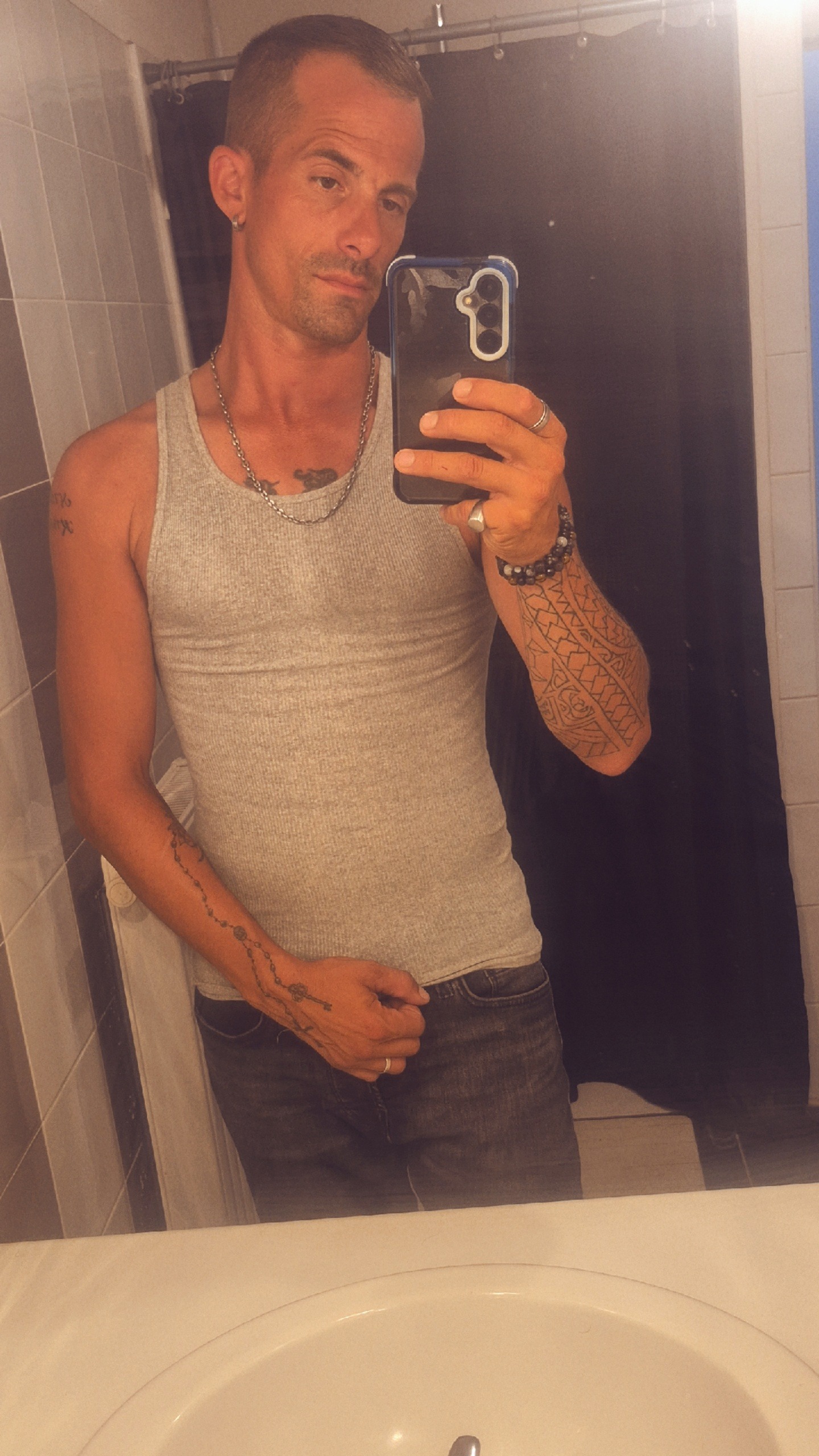 Profil de Maikel, 36 ans, Rencontre Gay France à Vieuvy