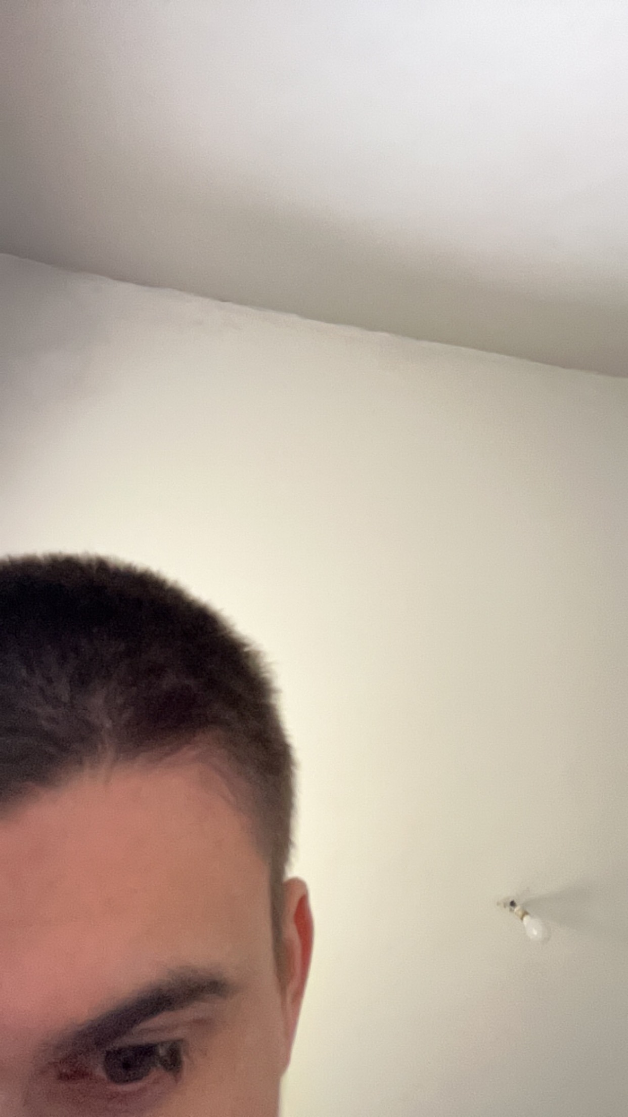 Profil de Hisham, 21 ans, Rencontre Gay France à Vieuvy