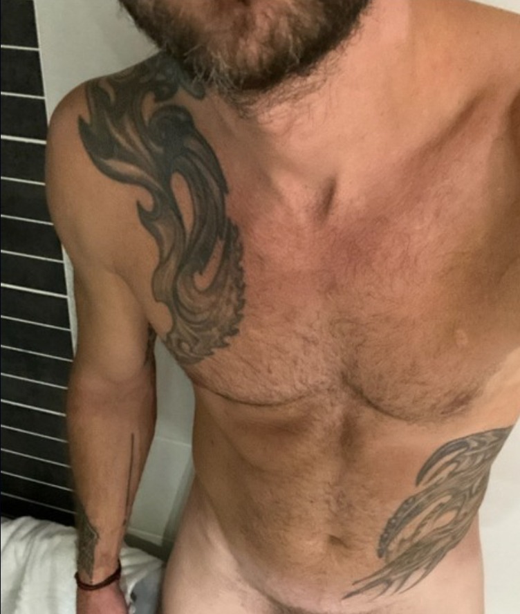 Profil de Max-olivier, 41 ans, Rencontre Gay France à Charpentry