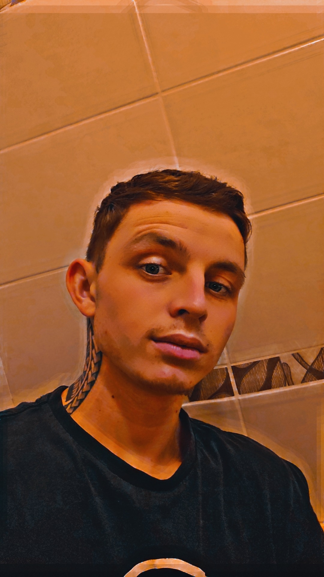 Profil de Loriano, 23 ans, Rencontre Gay France à Aroue-Ithorots-Olhaïby