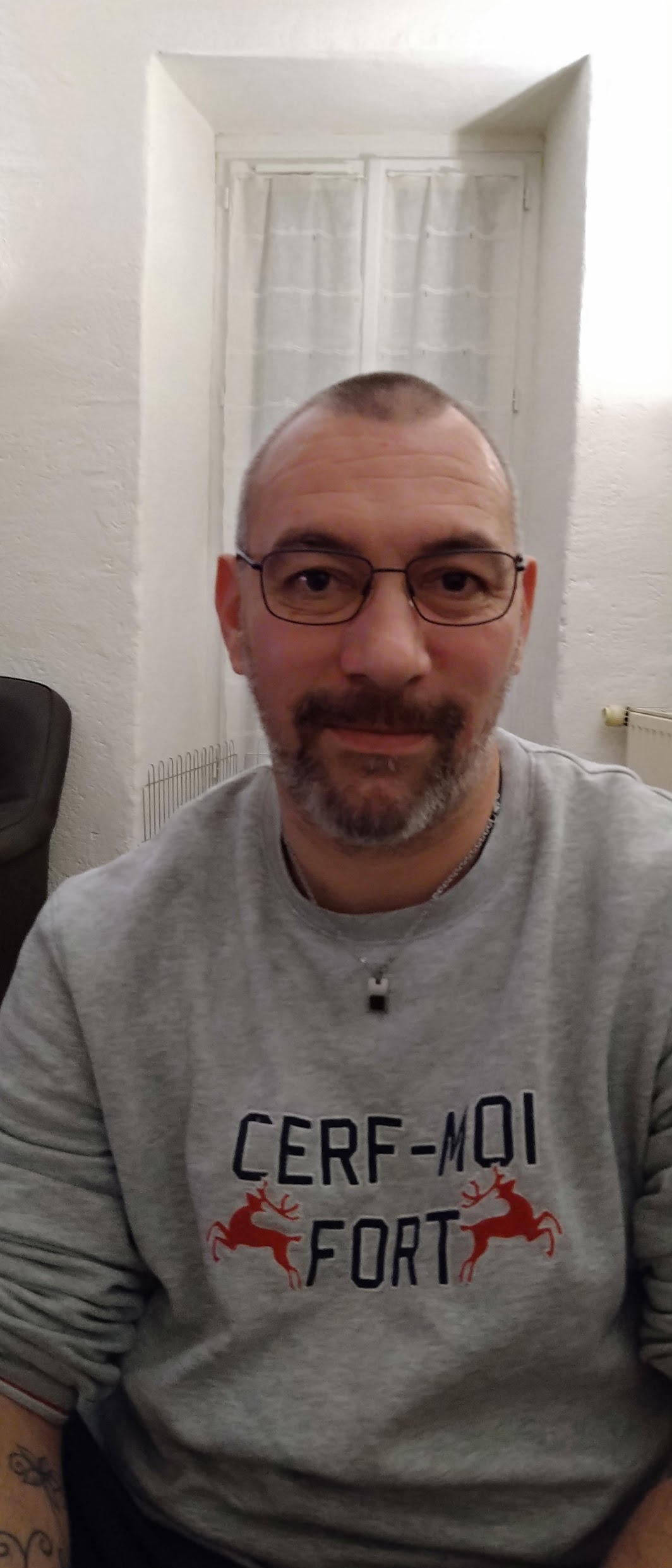 Profil de Réginald, 47 ans, Rencontre Gay France à Cuffies