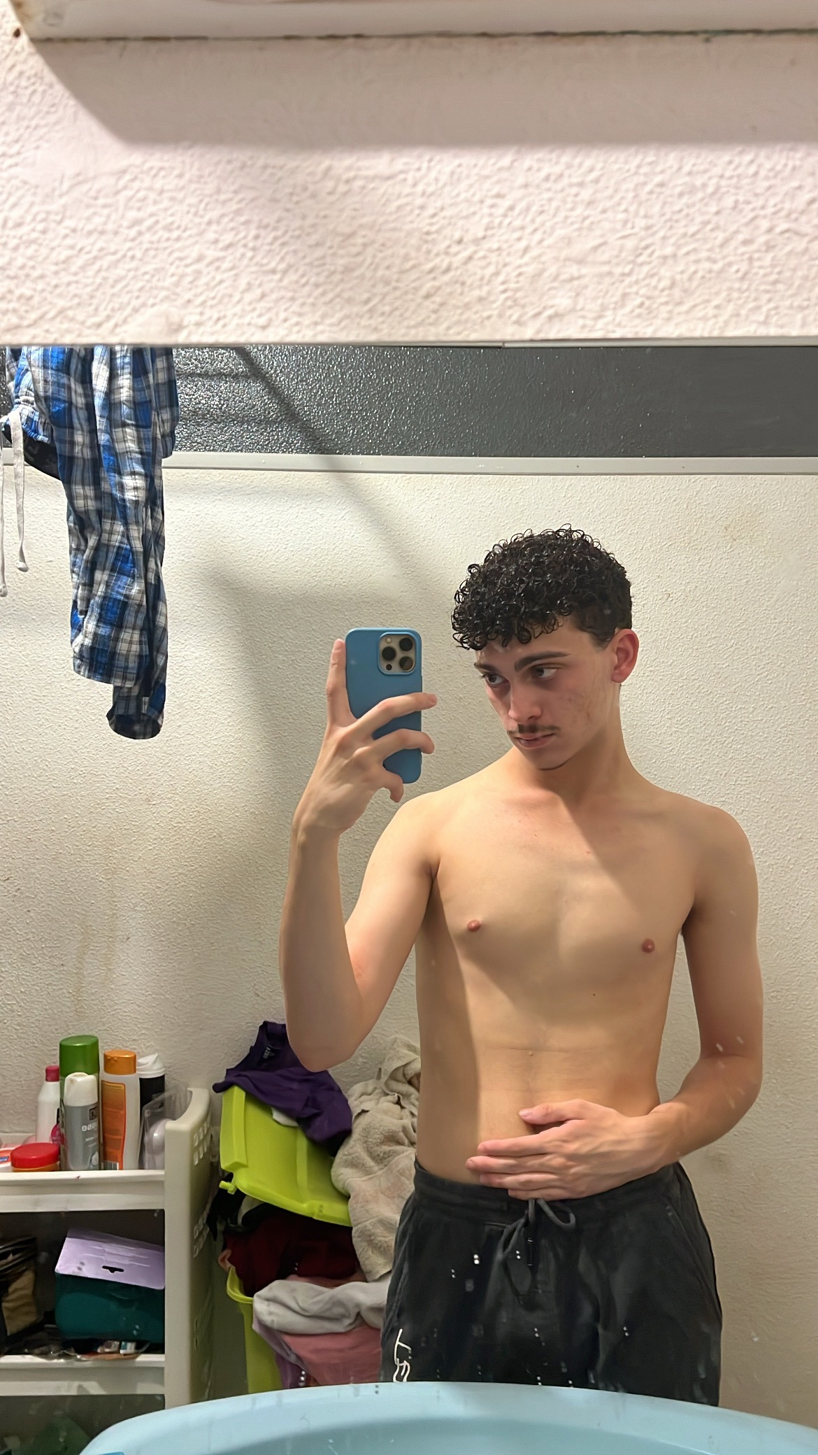 Profil de Jean-augustin, 18 ans, Rencontre Gay France à Nesploy