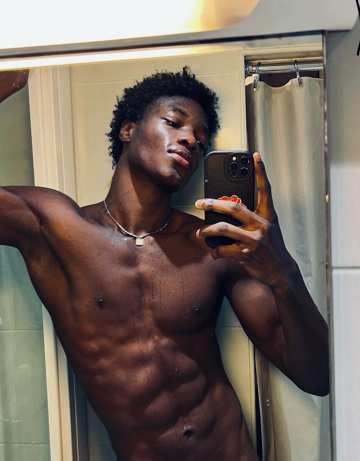 Profil de Amer, 29 ans, Rencontre Gay France à Caussou