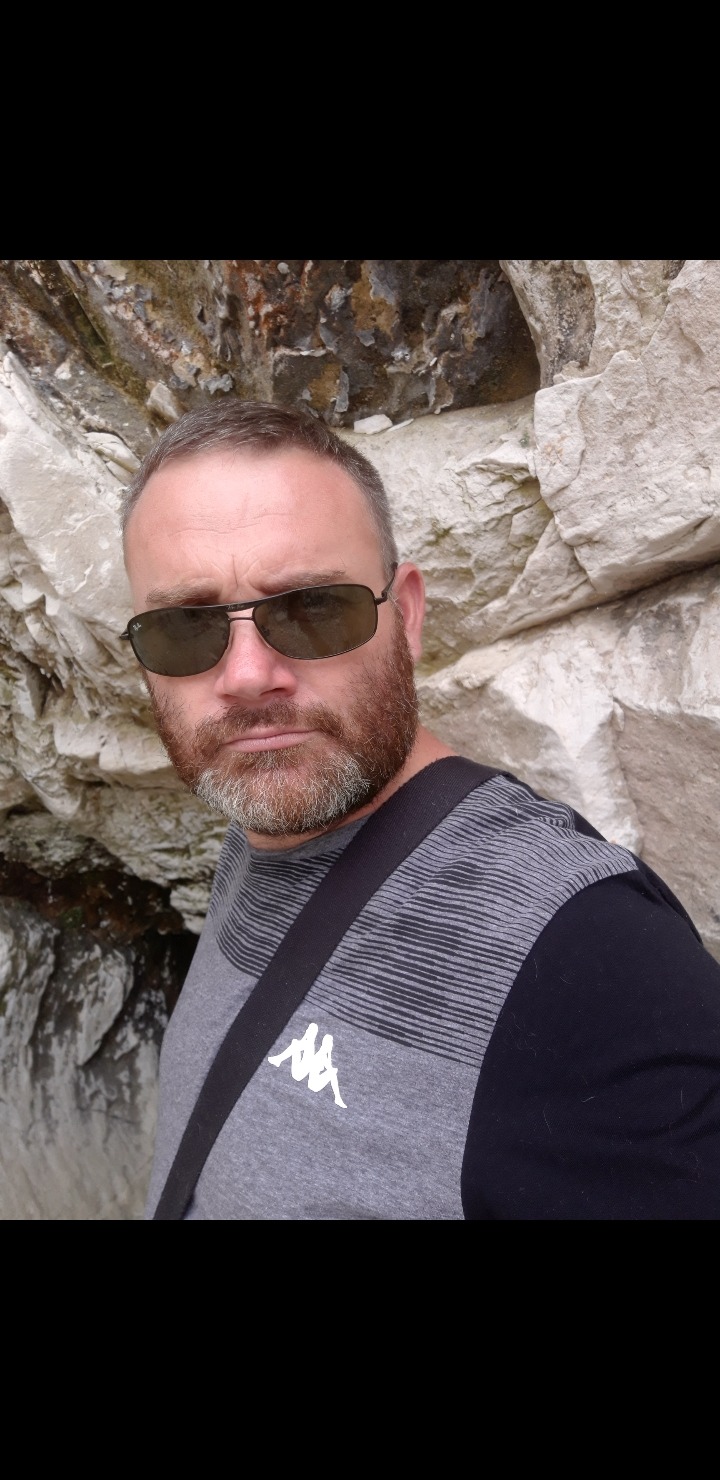 Profil de Tedjy, 48 ans, Rencontre Gay France à Méré