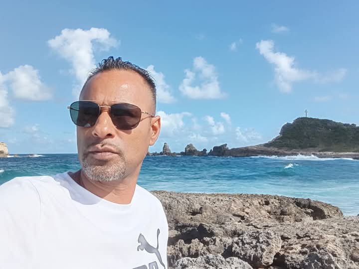 Profil de Edern, 44 ans, Rencontre Gay France à Clérey