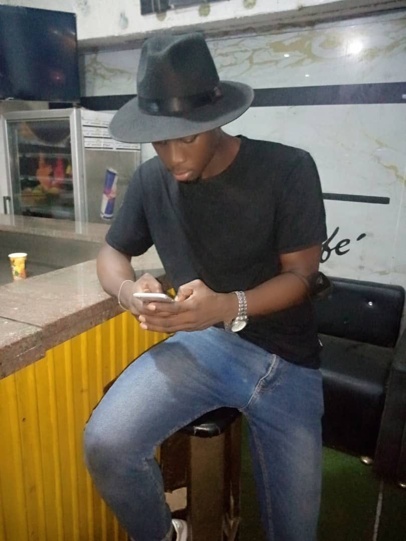 Profil de Cheikh, 26 ans, Rencontre Gay France à Lescheroux