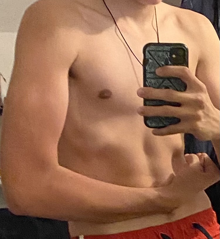 Profil de Hilan, 19 ans, Rencontre Gay France à Chamblet