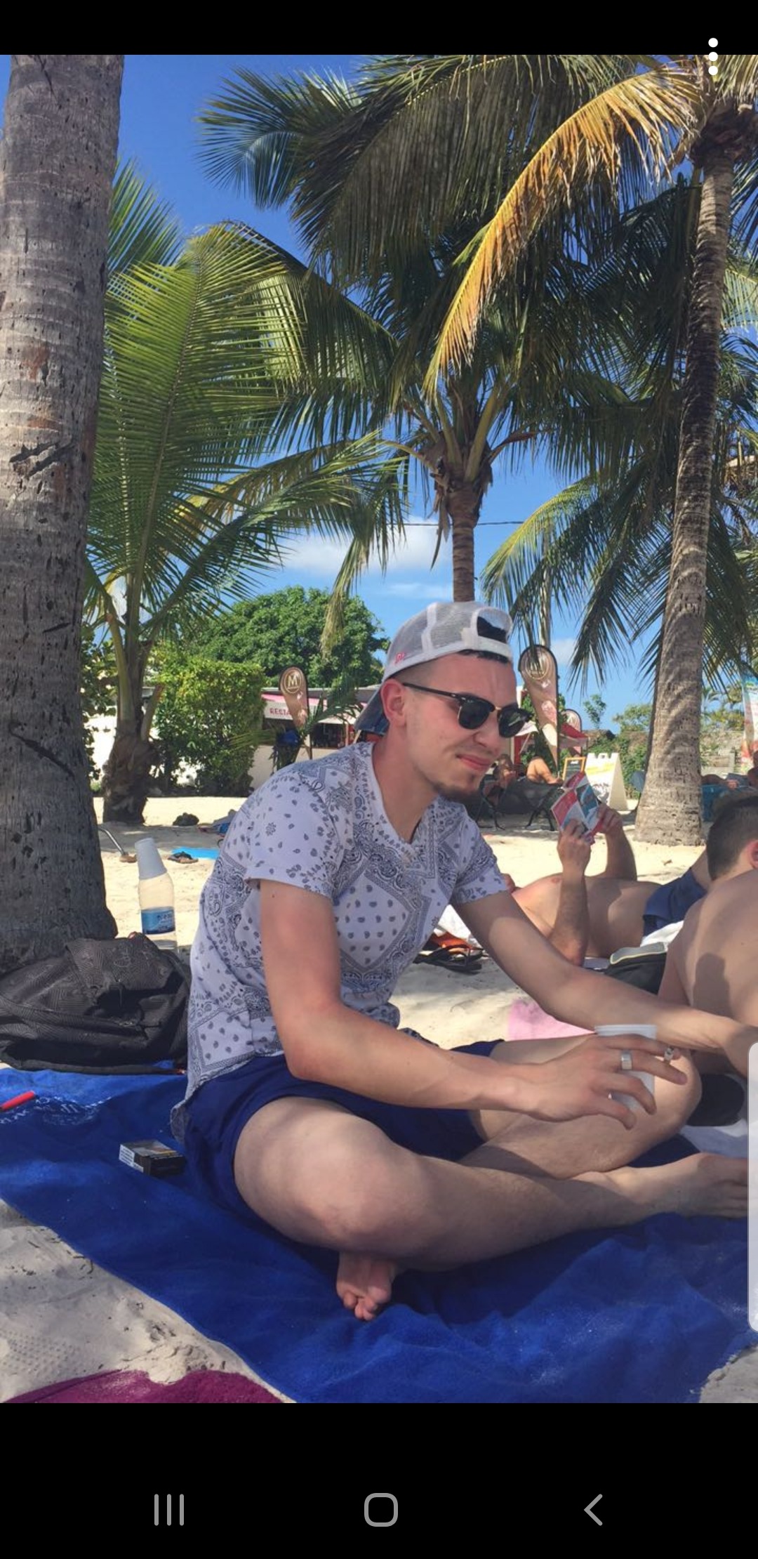 Profil de Zacharia, 31 ans, Rencontre Gay France à Devecey