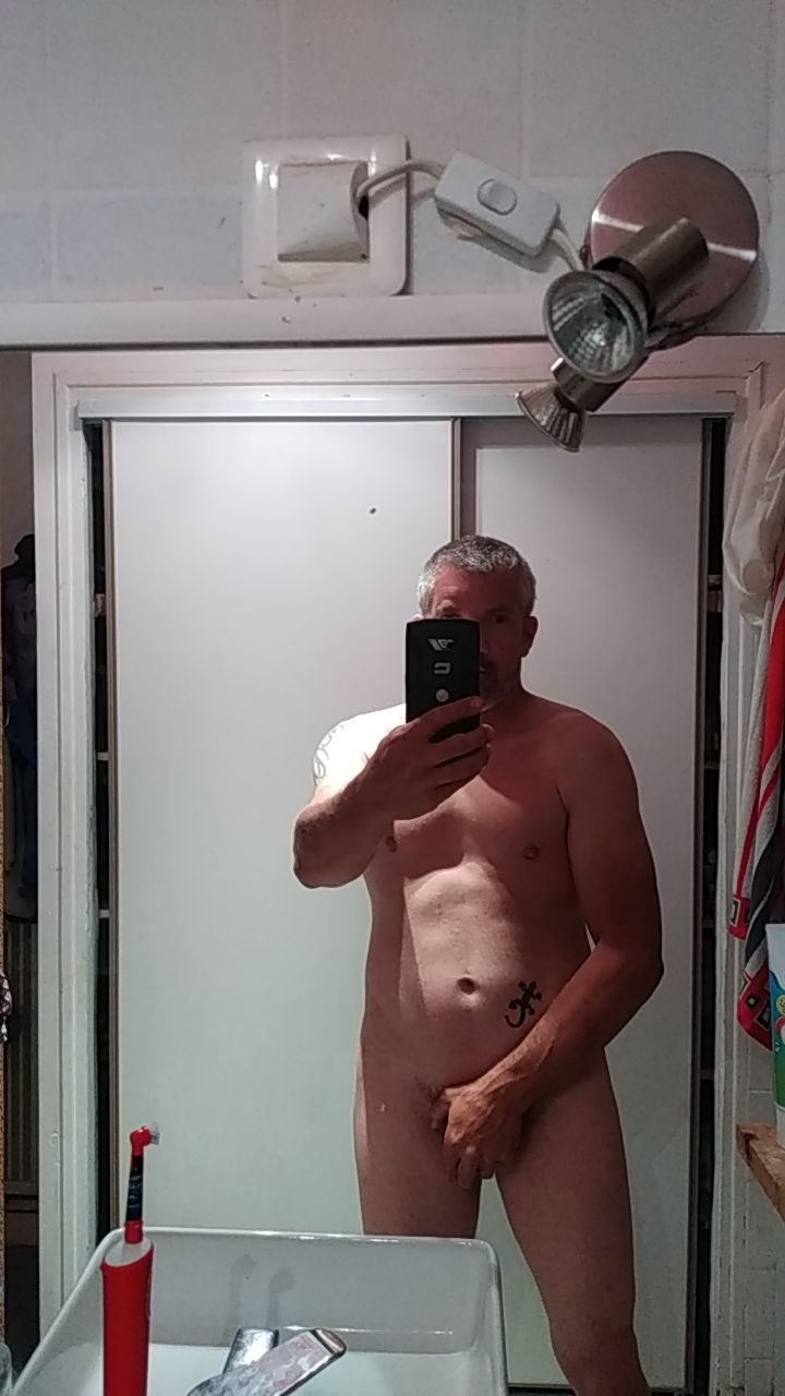 Profil de Mouaad, 38 ans, Rencontre Gay France à Arbent