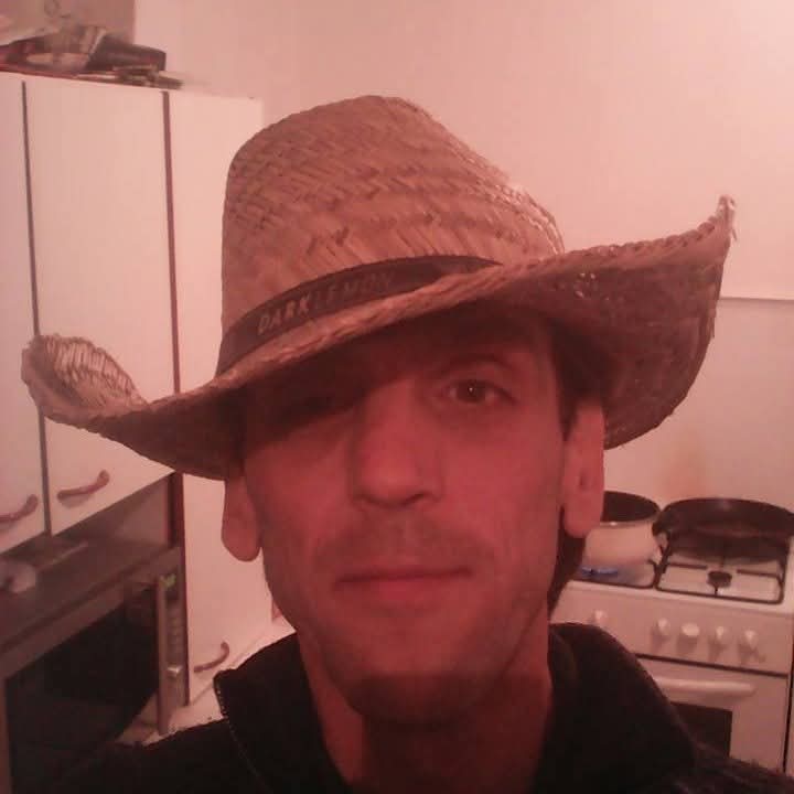 Profil de Riadh, 50 ans, Rencontre Gay France à Venette
