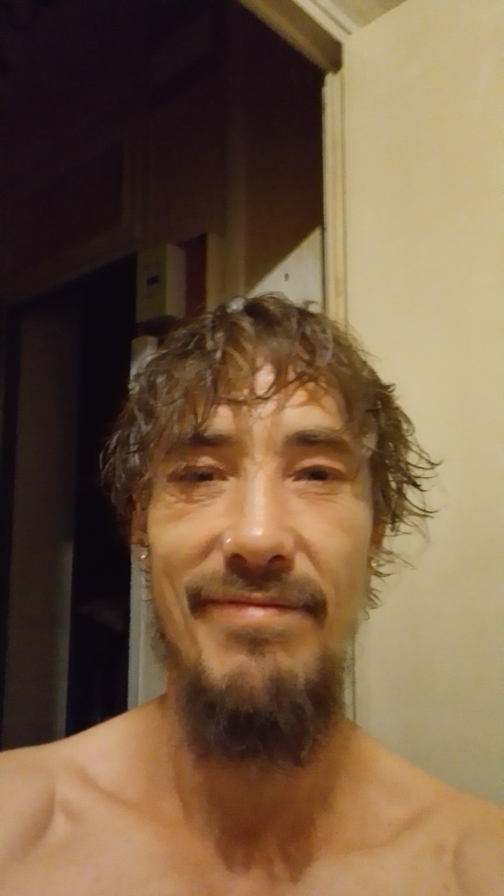 Profil de Damas, 41 ans, Rencontre Gay France à Subligny