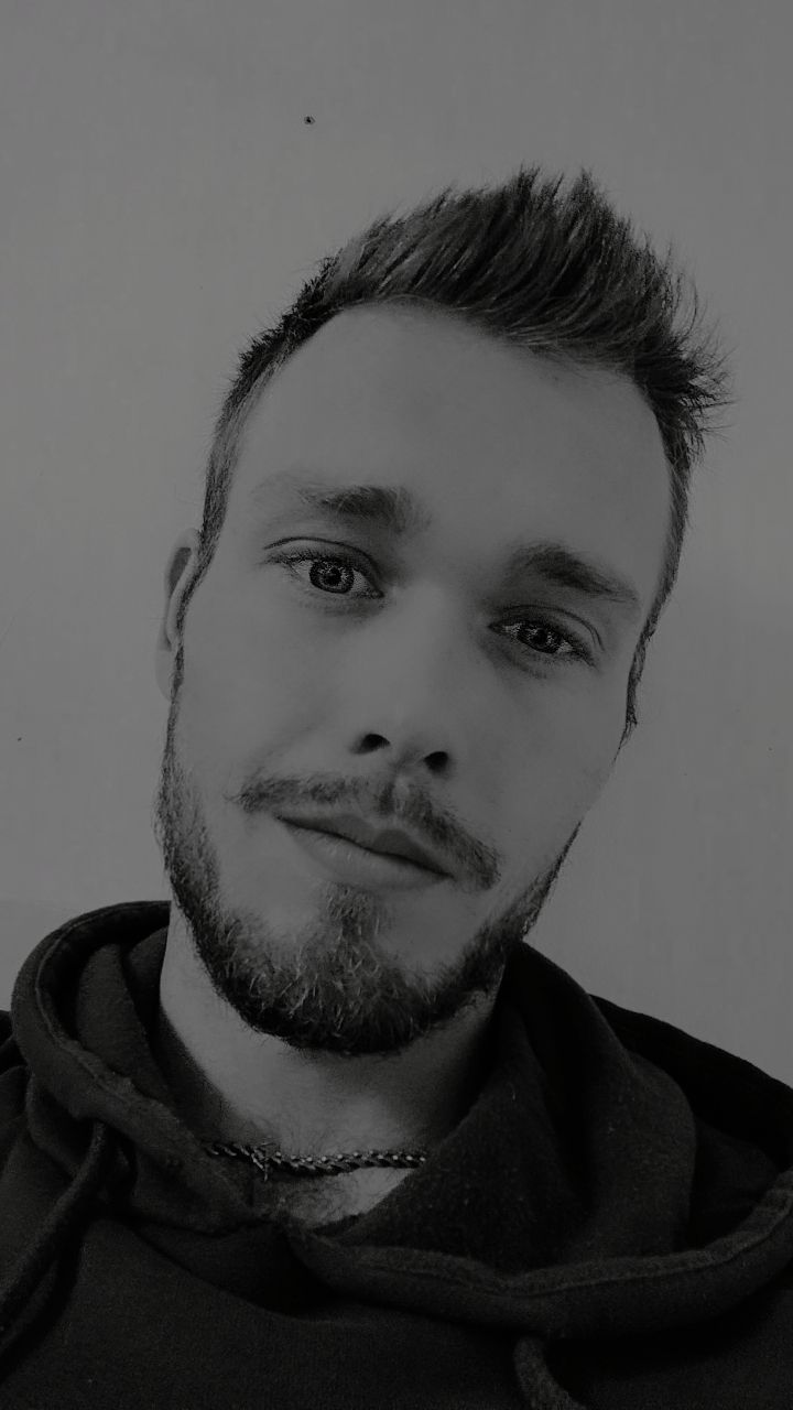 Profil de Naym, 32 ans, Rencontre Gay France à Calvisson