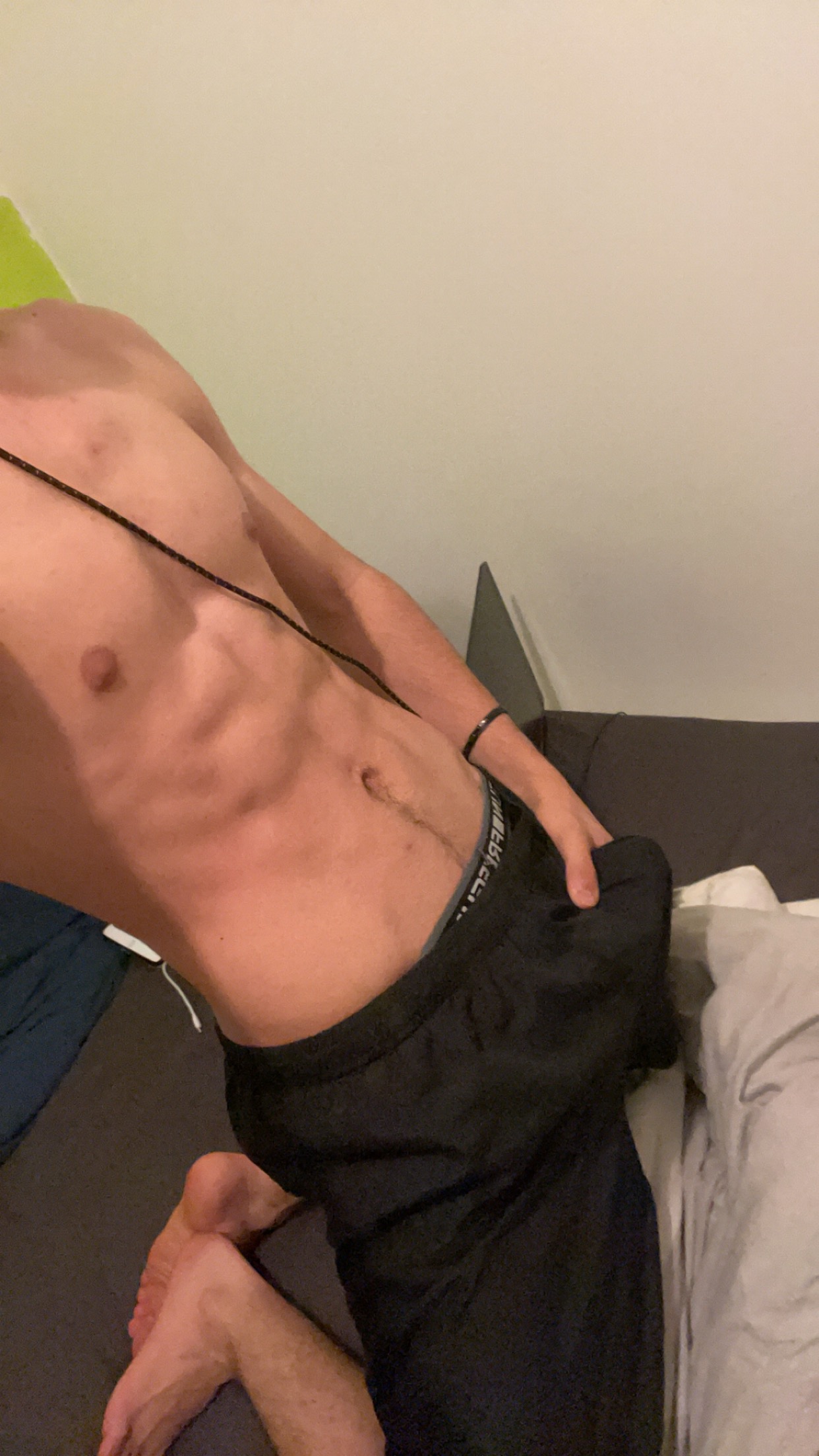 Profil de Myles, 18 ans, Rencontre Gay France à Espins