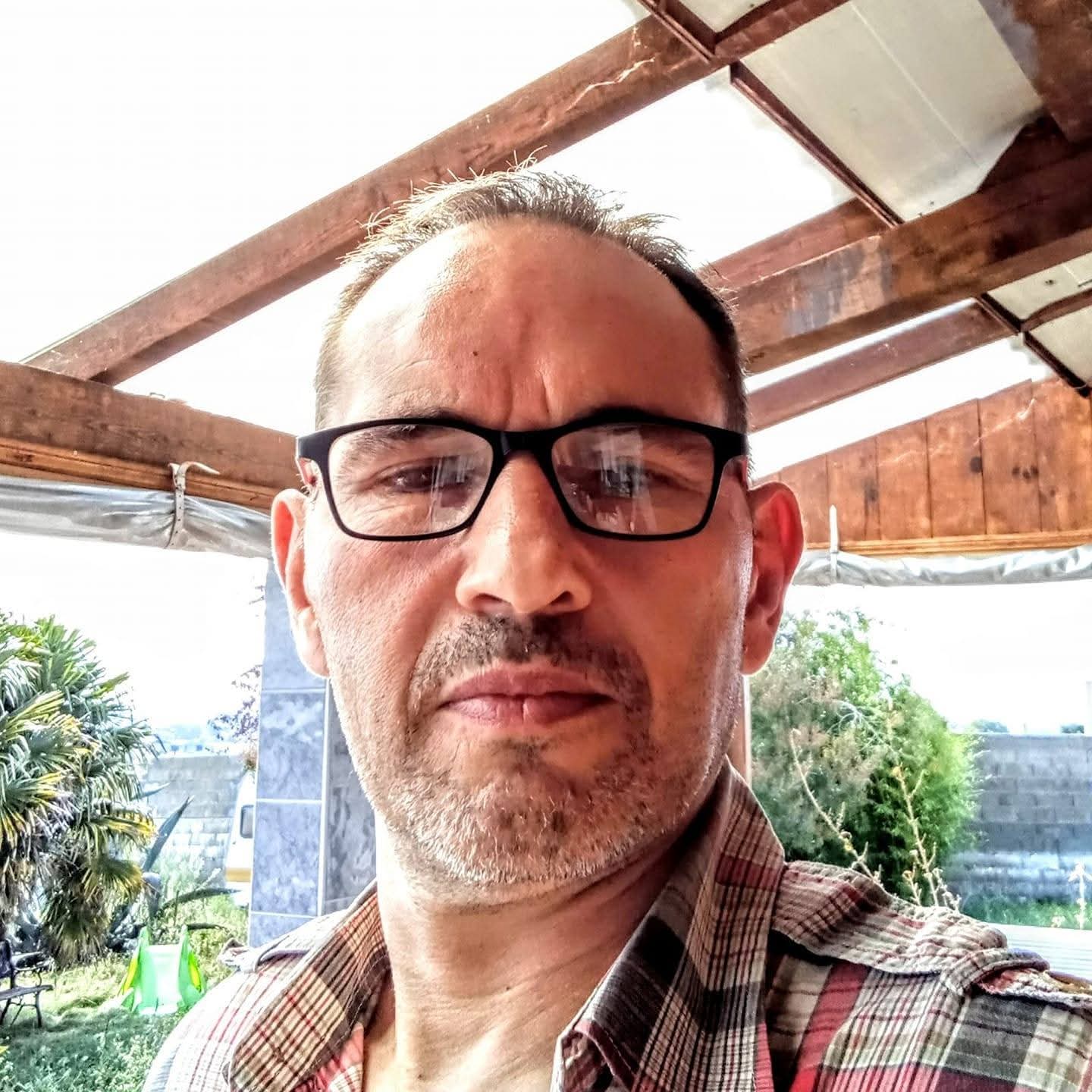 Profil de Haroune, 52 ans, Rencontre Gay France à Dampierre
