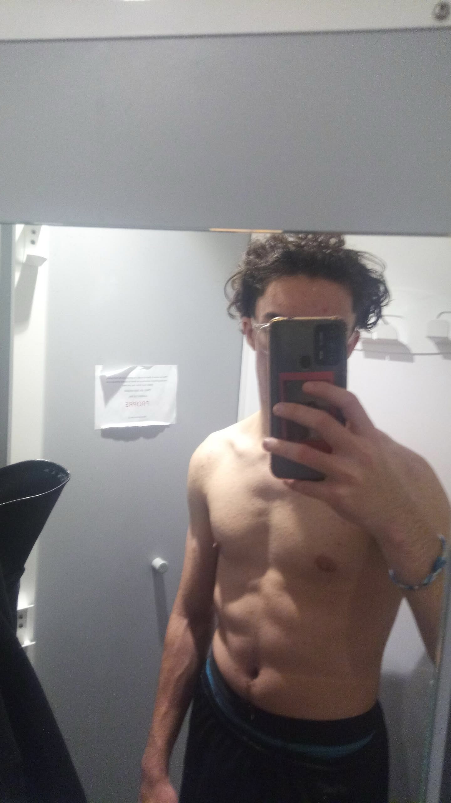 Profil de Erhard, 23 ans, Rencontre Gay France à Compigny