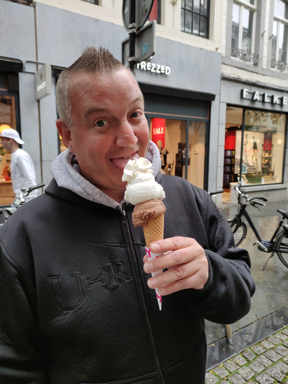 Profil de Bao, 47 ans, Rencontre Gay France à Cornant