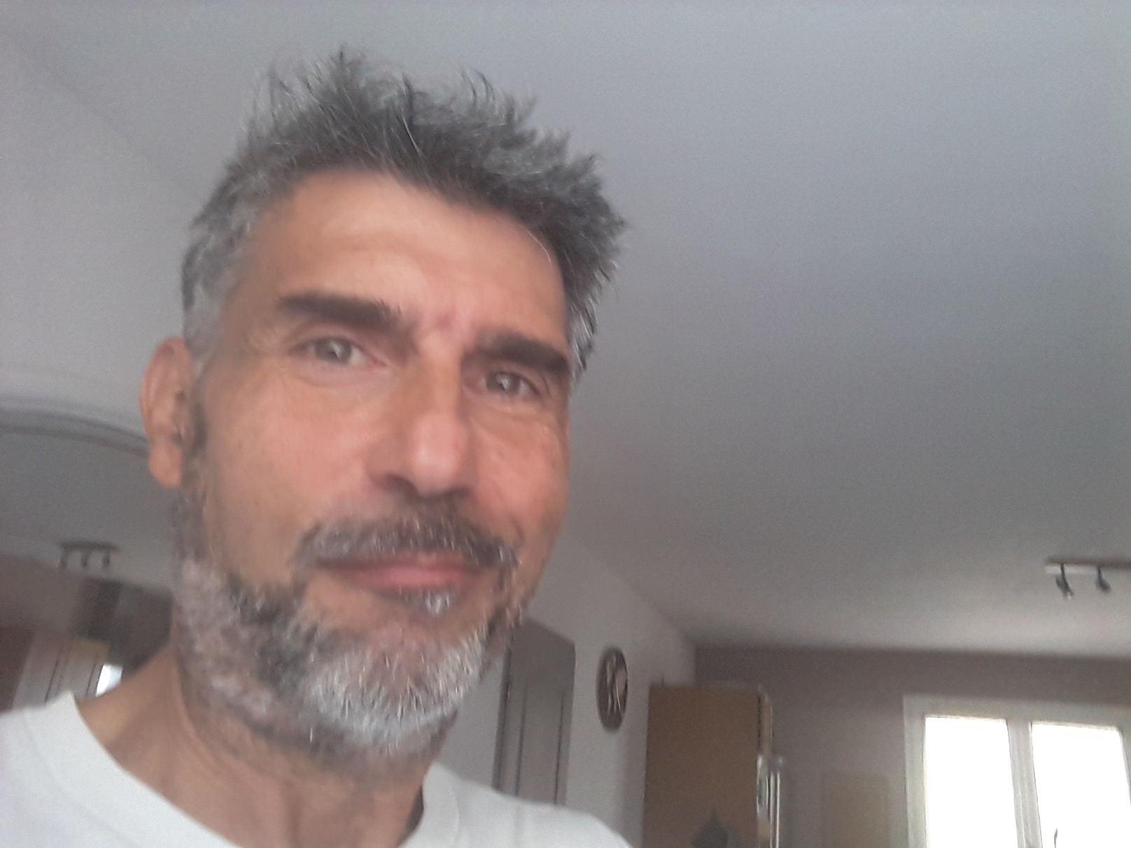 Profil de Brahem, 55 ans, Rencontre Gay France à Hérisson