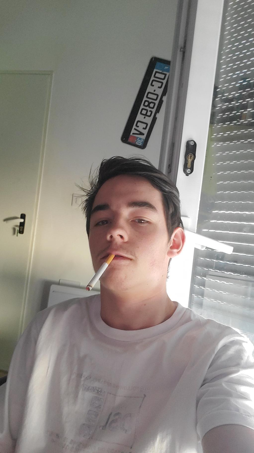 Profil de Wacil, 24 ans, Rencontre Gay France à Blacy