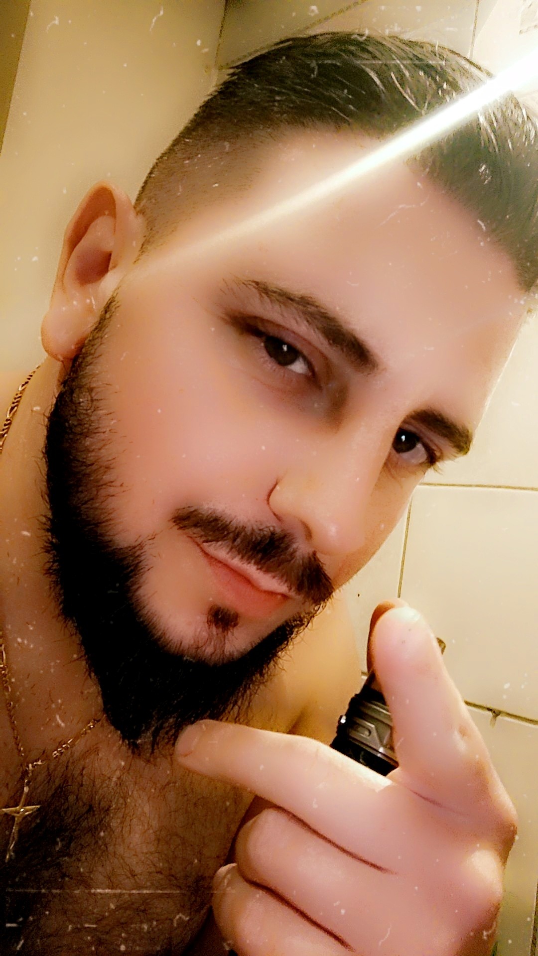 Profil de Jiovanni, 34 ans, Rencontre Gay France à LeBreuil
